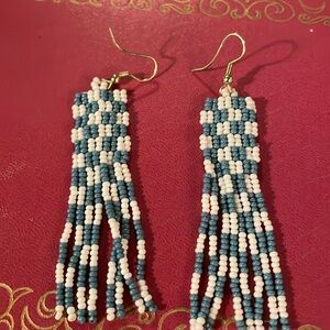 Chic Beaded Fringe Earrings in Blue and White